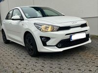 Gebraucht Kia Rio 84 PS (61 kW) 2022 Weiß Limousine