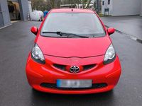 Gebraucht Toyota Aygo 68 PS (50 kW) 2007 Rot Kleinwagen