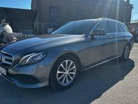 Gebraucht Mercedes E220 Avantgarde 194 PS (142 kW) 2017 Grau Kombi