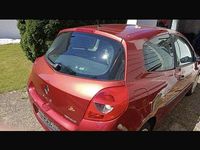 Gebraucht Renault Clio II 60 PS (44 kW) 2005 Rot Kleinwagen
