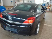 Gebraucht Opel Astra 150 PS (110 kW) 2010 Schwarz Cabrio