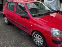 Gebraucht Renault Clio II 82 PS (60 kW) 2004 Rot Kleinwagen