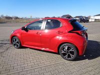 Neu Toyota Yaris 92 PS (67 kW) 2025 Silver metallic Kleinwagen