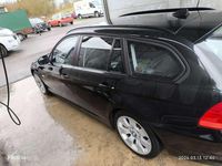 Gebraucht BMW 320 184 PS (135 kW) 2010 Schwarz Kombi