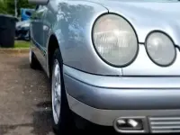 Gebraucht Mercedes E240 170 PS (125 kW) 1998 Silber Limousine