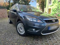 Gebraucht Ford Focus 2011 Grau Kombi