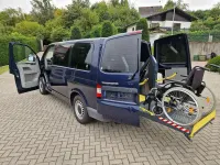 Second-hand VW Caravelle 140 CP (102 kW) 2010 Albastru Van