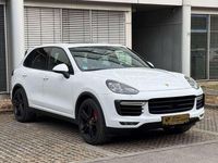 Gebraucht Porsche Cayenne Turbo Chrono 519 PS (381 kW) 2016 Weiß SUV
