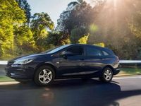 Gebraucht Opel Astra Selection 101 PS (74 kW) 2017 Blau Kombi