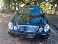 Gebraucht Mercedes E220 150 PS (110 kW) 2004 Schwarz Limousine