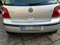 Gebraucht VW Polo 64 PS (47 kW) 2003 Grau Kleinwagen