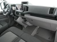 Gebraucht VW Crafter 177 PS (130 kW) 2025 Weiß Van