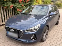 Gebraucht Hyundai i30 Style 140 PS (102 kW) 2017 Blau Limousine