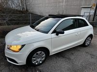 Gebraucht Audi A1 Ambiente 90 PS (66 kW) 2011 Weiß Kleinwagen