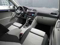 Gebraucht VW Tiguan Elegance 150 PS (110 kW) 2022 Grau SUV