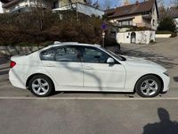 Gebraucht BMW 318 143 PS (105 kW) 2012 Weiß Limousine