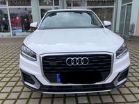 gebraucht Audi Q2 quattro sport 2.0 TDI S-Tronic