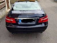 Gebraucht Mercedes E350 Elegance 306 PS (225 kW) 2012 Blau Coupé
