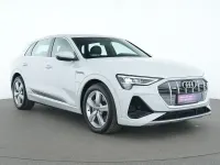 Gebraucht Audi e-tron S-Line 230 kW (313 PS) 2022 Gletscherweiss SUV