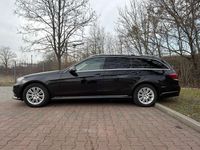 Gebraucht Mercedes E200 Elegance 136 PS (100 kW) 2016 Schwarz Kombi