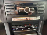 Gebraucht Mercedes E300 231 PS (169 kW) 2014 Selenitgrau Limousine