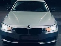 Gebraucht BMW 320 180 PS (132 kW) 2013 Silber Limousine