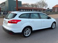 Gebraucht Ford Focus 95 PS (69 kW) 2016 Weiß Kombi