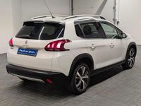 Gebraucht Peugeot 2008 Allure 110 PS (80 kW) 2018 Weiß (perlmuttweissmet.) SUV
