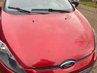 Gebraucht Ford Fiesta Trend 60 PS (44 kW) 2008 Rot Kleinwagen