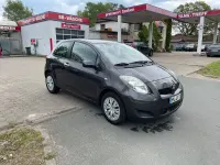 Gebraucht Toyota Yaris Cool 69 PS (50 kW) 2011 Grün Kleinwagen