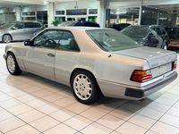 Gebraucht Mercedes 300 179 PS (131 kW) 1992 Silber