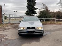 Gebraucht BMW 520 150 PS (110 kW) 1998 Silber Limousine