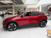 Neu VinFast VF 6 Plus 150 kW (204 PS) 2026 Crimson red SUV