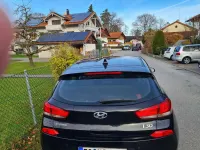 Gebraucht Hyundai i30 Trend 140 PS (102 kW) 2017 Schwarz Limousine
