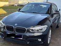 Gebraucht BMW 120 Sport Line 190 PS (139 kW) 2016 Schwarz Kleinwagen