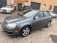 Gebraucht VW Jetta Trendline 170 PS (125 kW) 2008 Grau Limousine