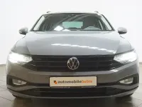 Gebraucht VW Passat Business 150 PS (110 kW) 2022 Mondsteingrau Kombi