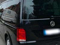 Second-hand VW Multivan 204 CP (150 kW) 2022 Negru Monovolum