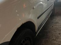 Gebraucht VW Caddy 105 PS (77 kW) 2011 Weiß Van / Kleinbus