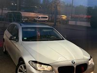 Gebraucht BMW 530 204 PS (150 kW) 2011 Grau Kombi