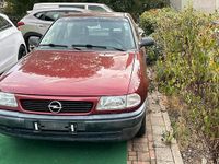 Gebraucht Opel Astra 75 PS (55 kW) 1995 Rot Kleinwagen
