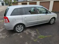 Gebraucht Opel Zafira Family 140 PS (102 kW) 2013 Silber Van / Kleinbus