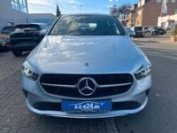 Gebraucht Mercedes B180 116 PS (85 kW) 2024 Silber Kleinwagen