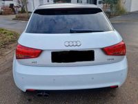 Gebraucht Audi A1 Ambition 122 PS (89 kW) 2013 Weiß Kleinwagen