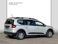 Gebraucht Dacia Jogger Comfort 101 PS (74 kW) 2022 Grau Van / Kleinbus