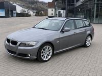 Gebraucht BMW 320 184 PS (135 kW) 2012 Grau Kombi