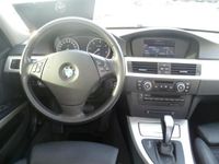 Gebraucht BMW 320 Advantage 177 PS (130 kW) 2008 Schwarz metallic Kombi