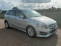 Gebraucht Mercedes B180 122 PS (89 kW) 2016 Silber Kleinwagen