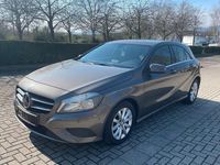 Gebraucht Mercedes A180 109 PS (80 kW) 2013 Braun Kleinwagen