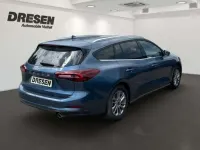 Neu Ford Focus Titanium 155 PS (114 kW) 2026 Blau Kombi